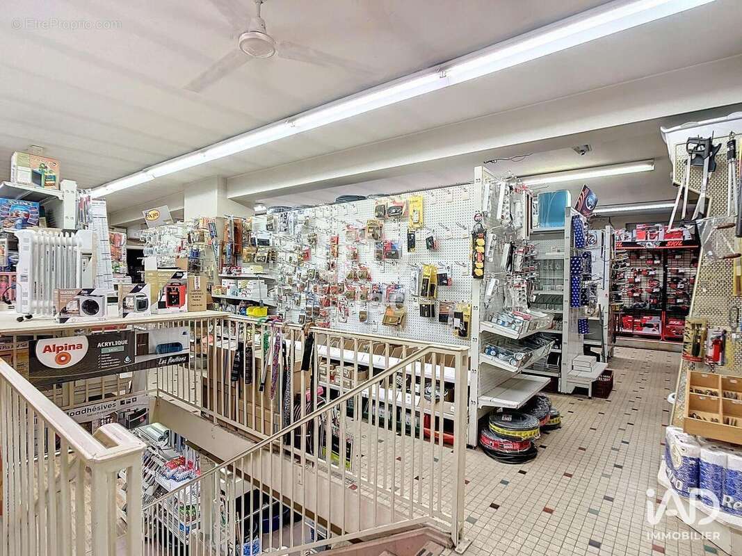 Photo 3 - Commerce à CAYLUS