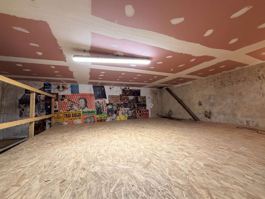 Autre à CLERMONT-FERRAND