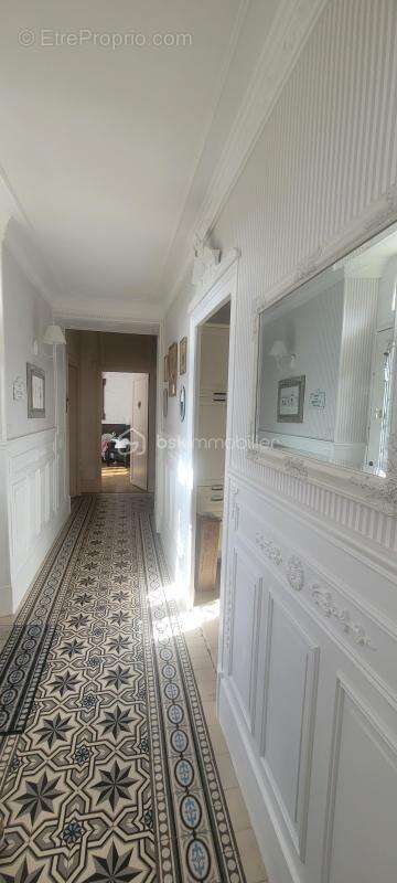 Maison à BEAUNE-LA-ROLANDE