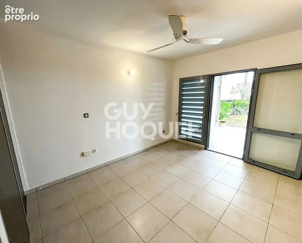 BEAUSEJOUR- T3 rez-de-jardin 65 m² + jardin privatif 70 m² vue mer, sans vis-à-vis + 2 parkings - photo 3