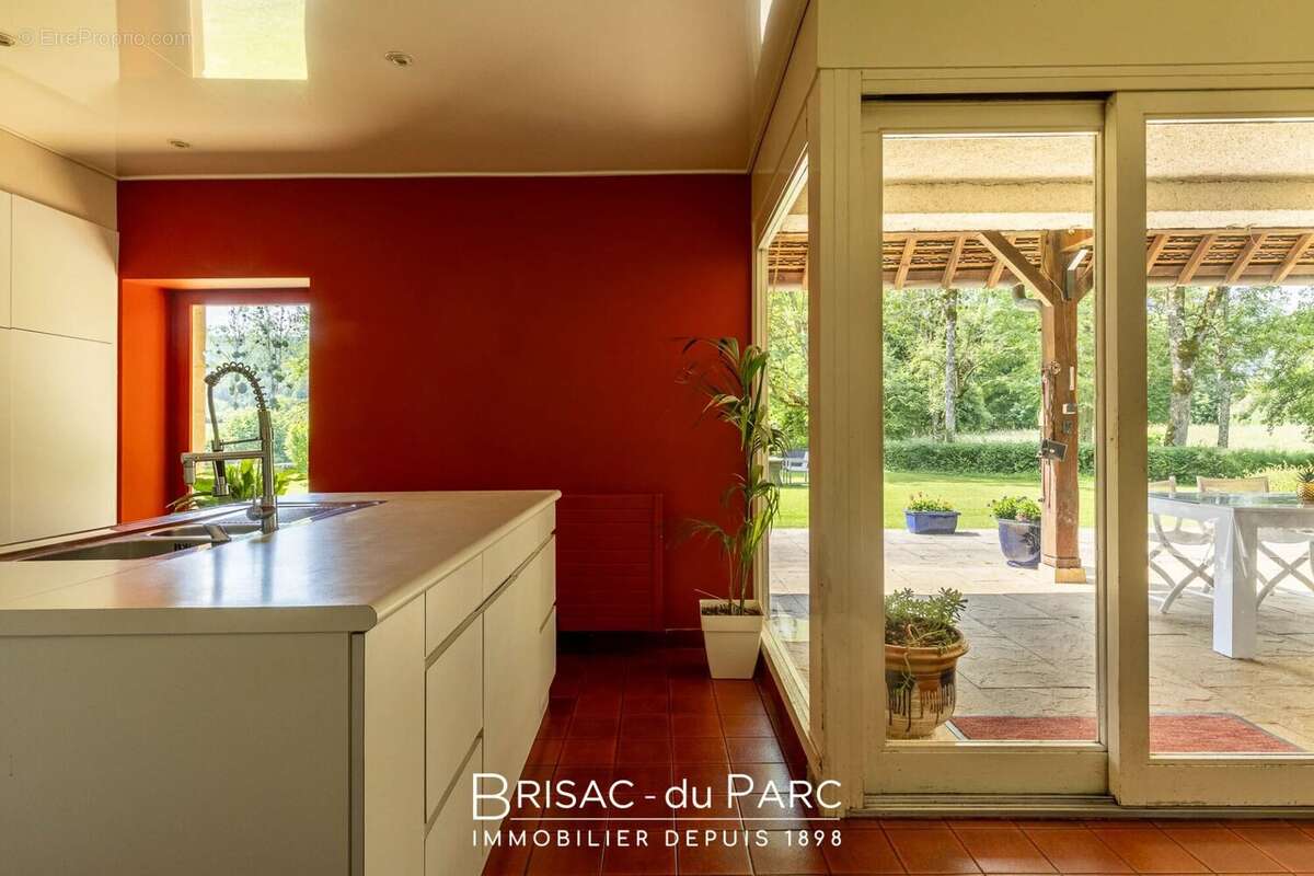 Maison à SAINTE-MARIE-SUR-OUCHE