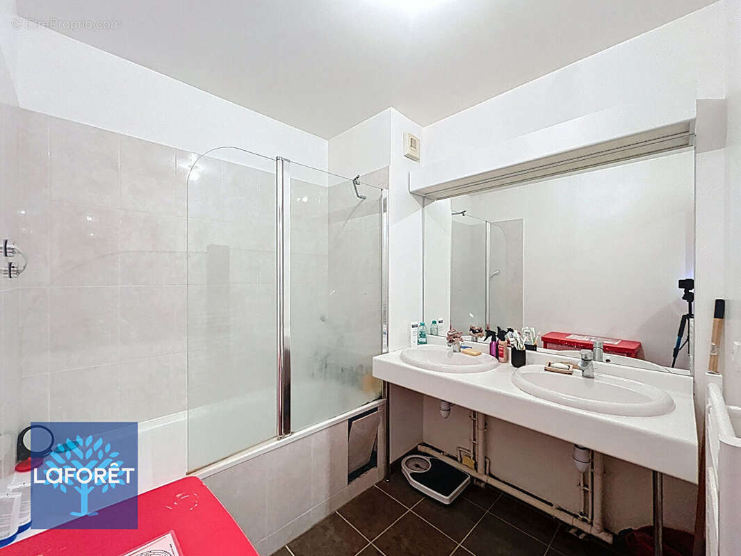 Appartement à CORBEIL-ESSONNES