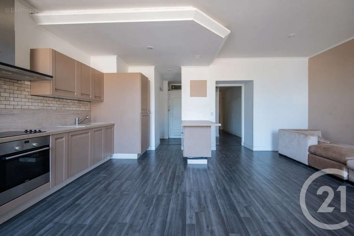 Appartement 80 m² à Nice  - photo 8