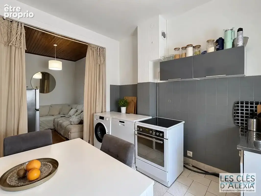 Villeurbanne – t3  de 62,36 m² - traversant avec vue dégagée - photo 3