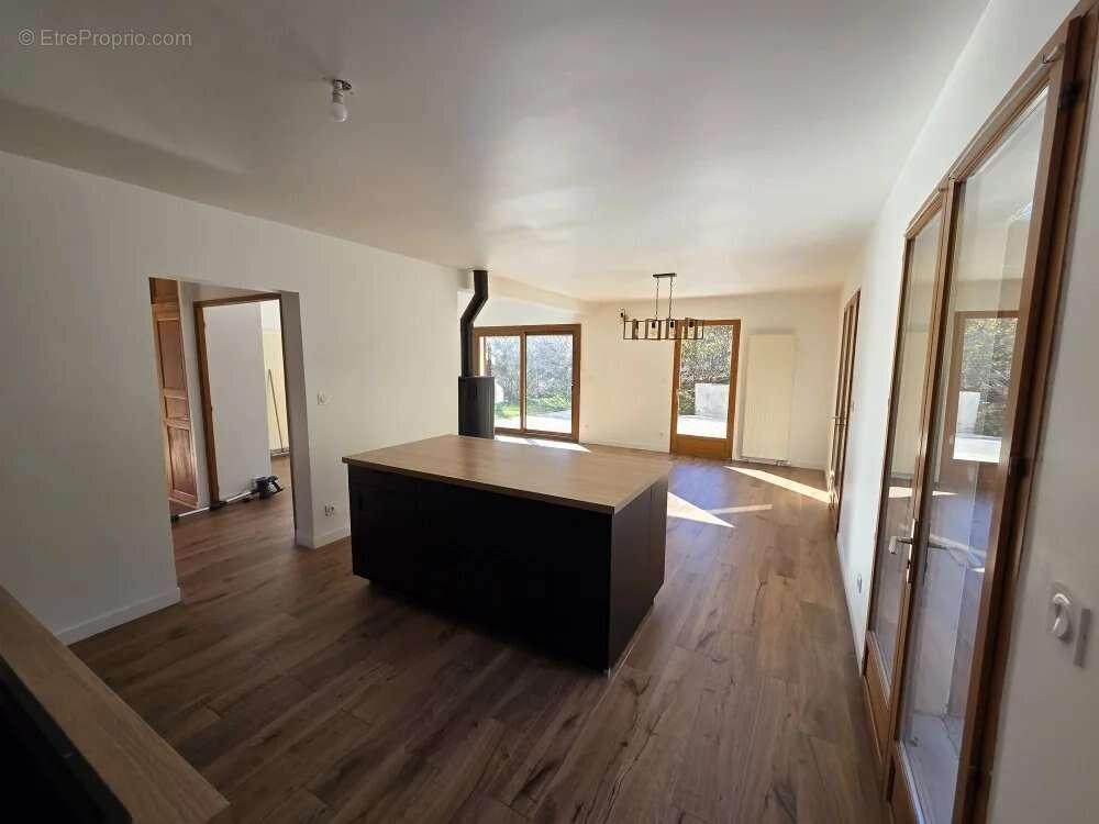 Villa 5 pieces vue sur le lac 160m² sur 3000m² terrain - photo 11