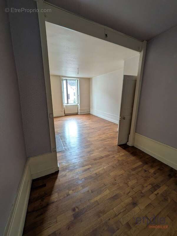 Maison à BUCEY-LES-GY