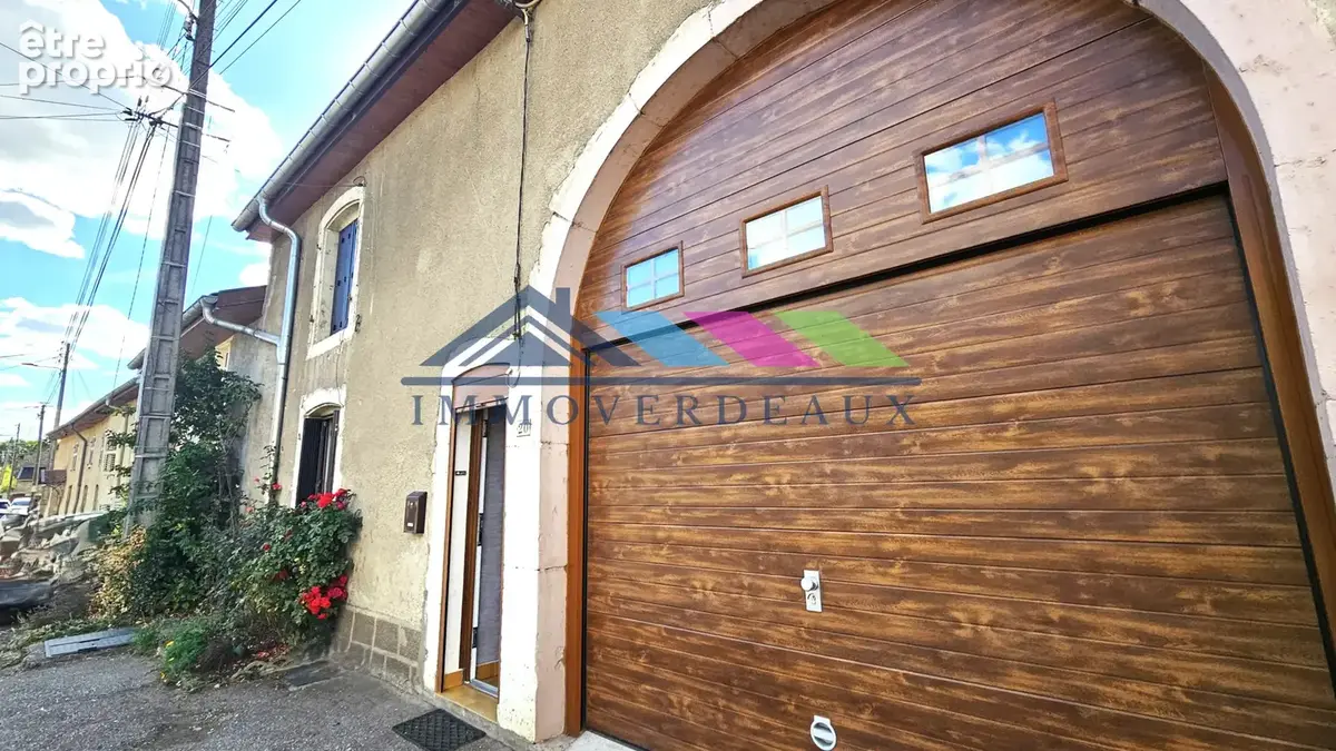 Photo Maison à Moyen au prix de 60 000€