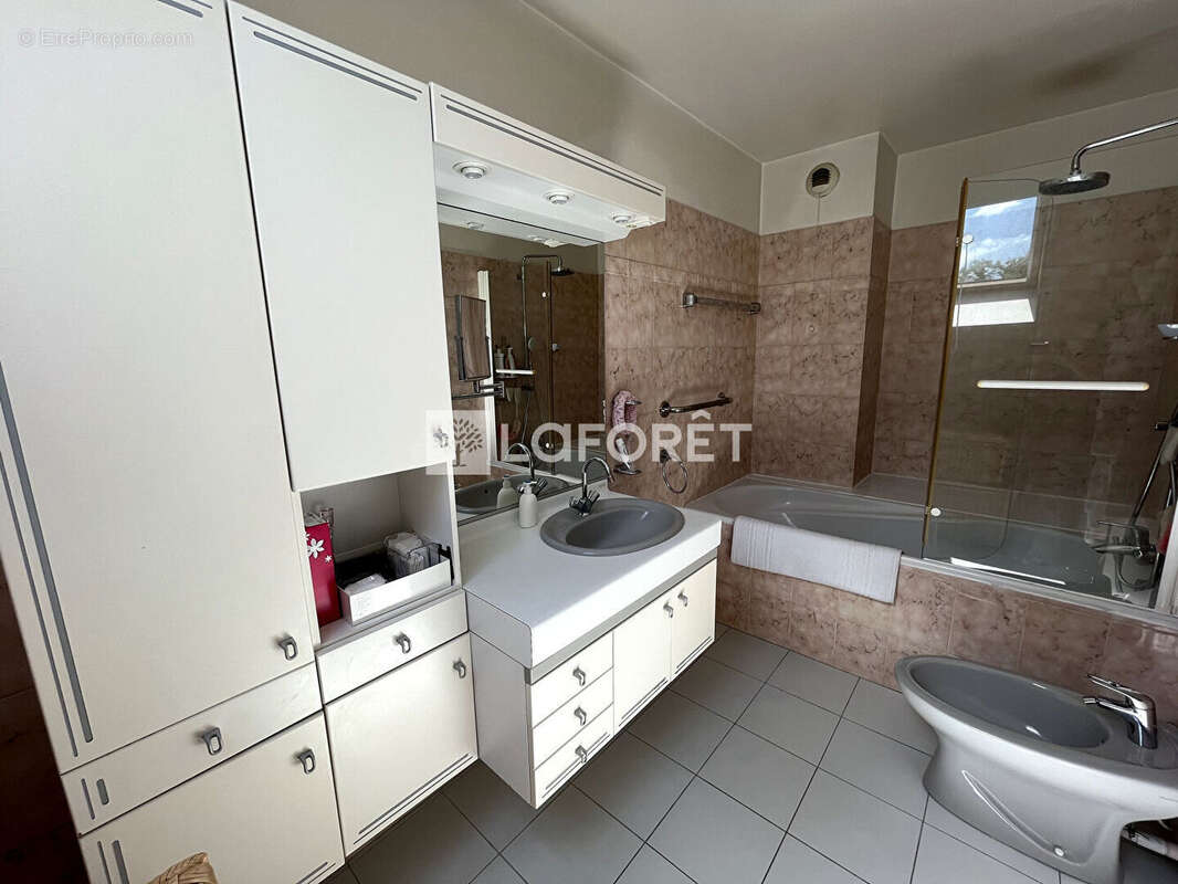 Appartement Meulan-en-yvelines 4 pièce(s) 99.83 m2 - photo 14