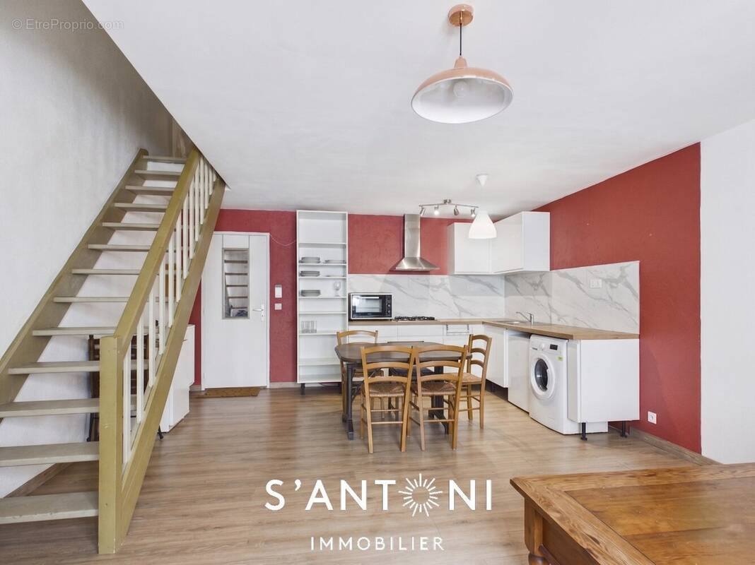 Appartement à VIAS
