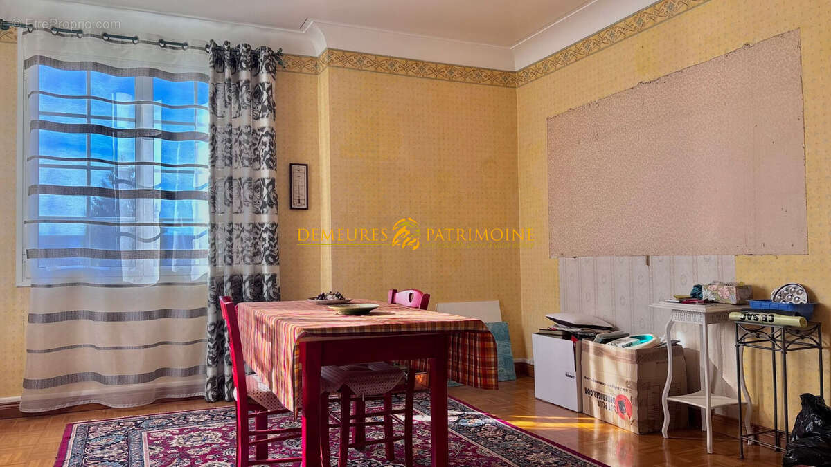 Maison à LA COURONNE