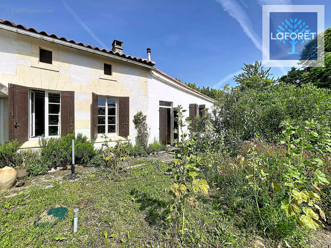 Maison au calme avec jacuzzi, garage et terrain - photo 2