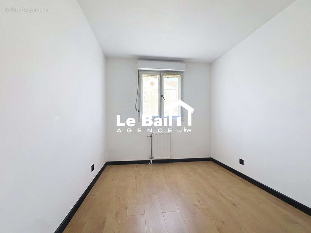 Appartement 61 m² à Saint-Ouen-L'aumone  - photo 6