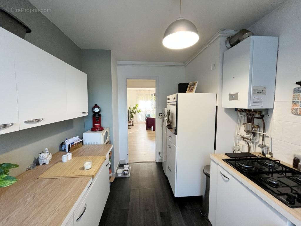 APPRTEMENT F3 dans une residence recherchée proche centre ville à pied - photo 7