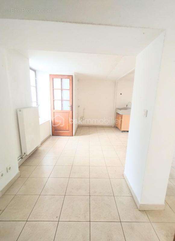 Appartement à DAMMARIE-LES-LYS
