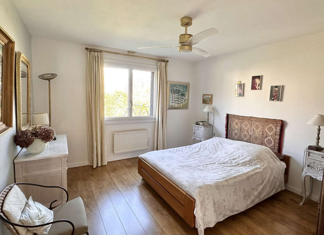 Maison proche du centre 4 chambres + annexes - photo 10