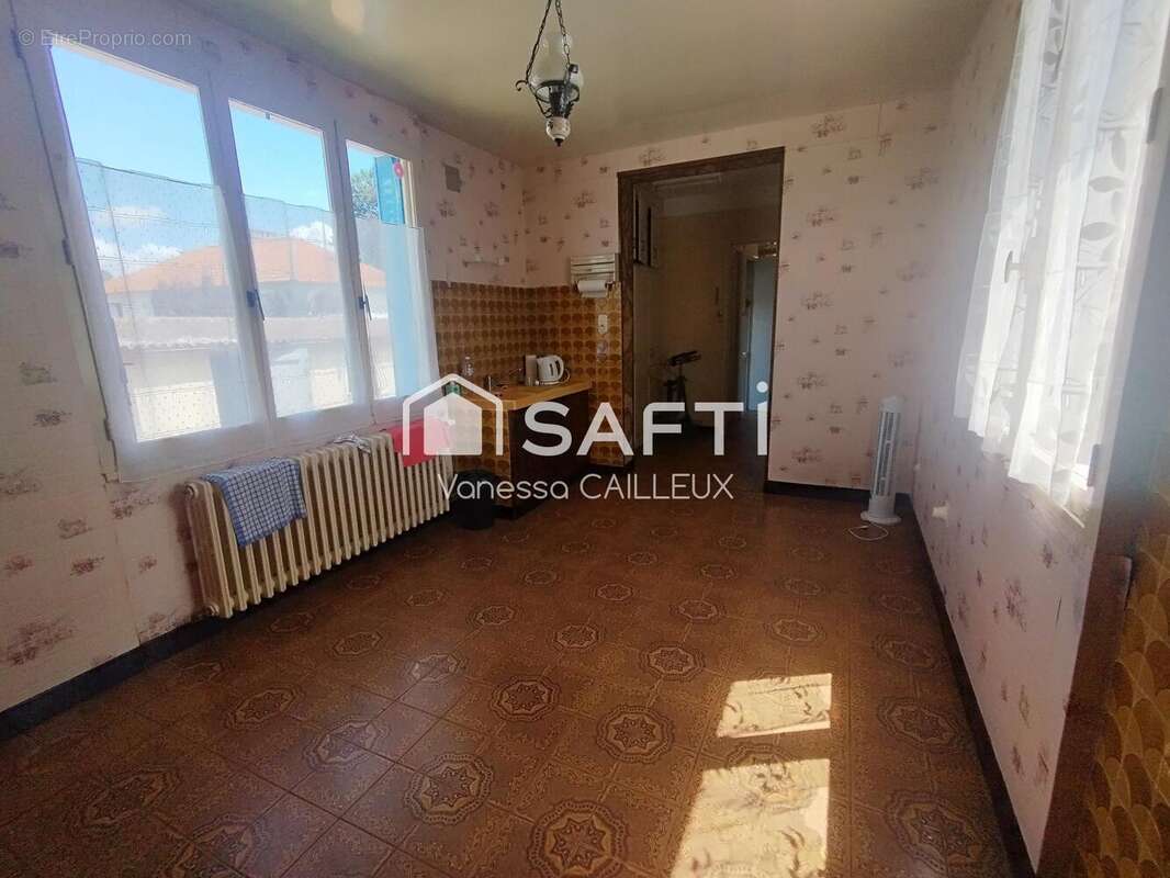 Photo 3 - Maison à CHARMES