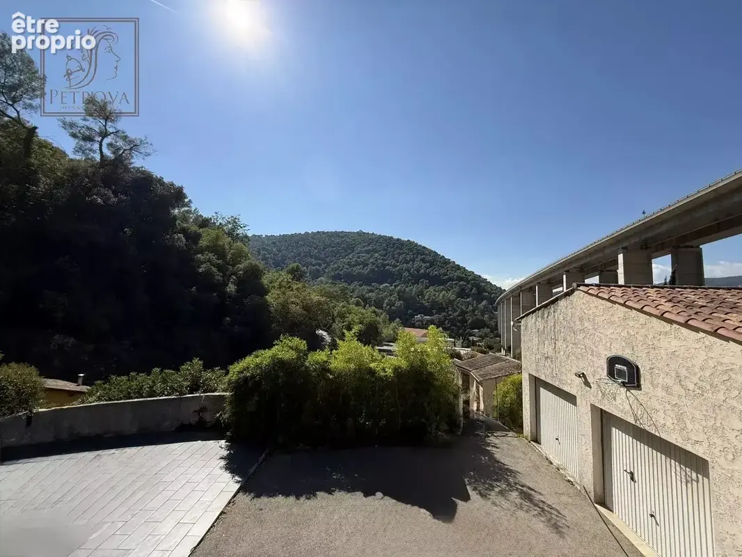 Maison individuelle de plain-pied - terrain plat- la trinite - photo 2