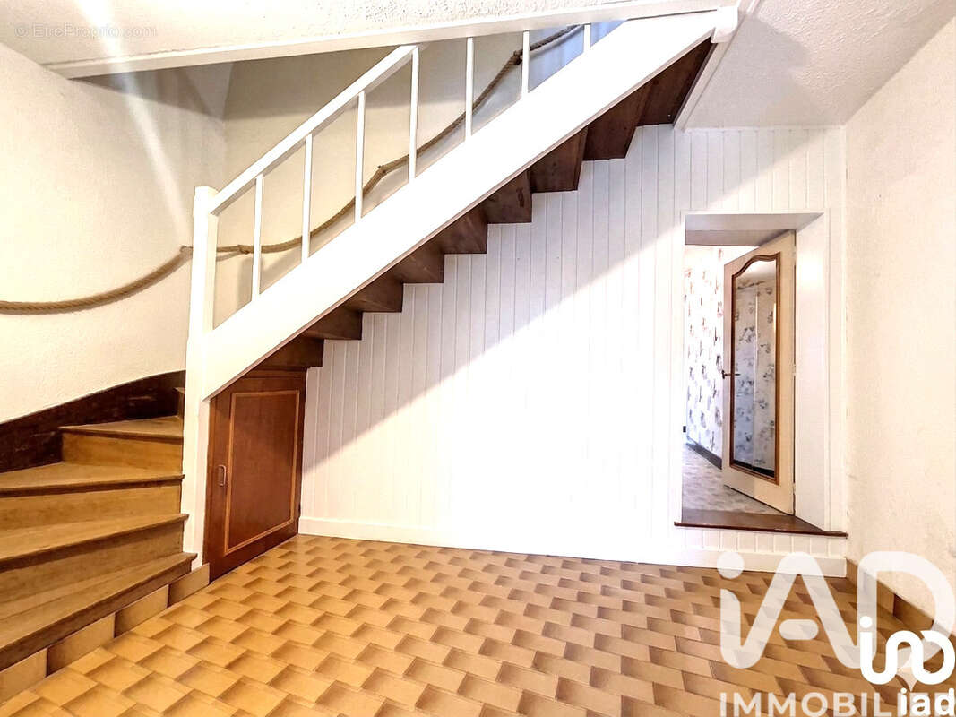 Maison 96 m² à Leignes-Sur-Fontaine  - photo 7