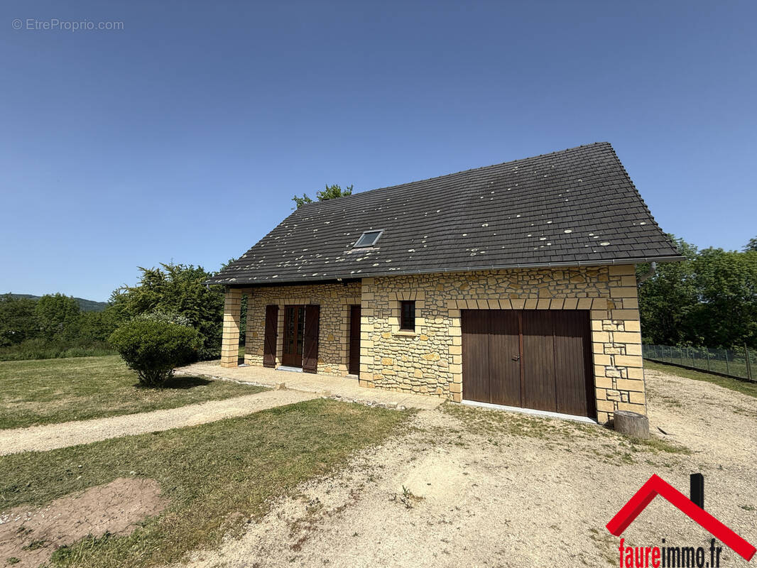 Maison à DONZENAC