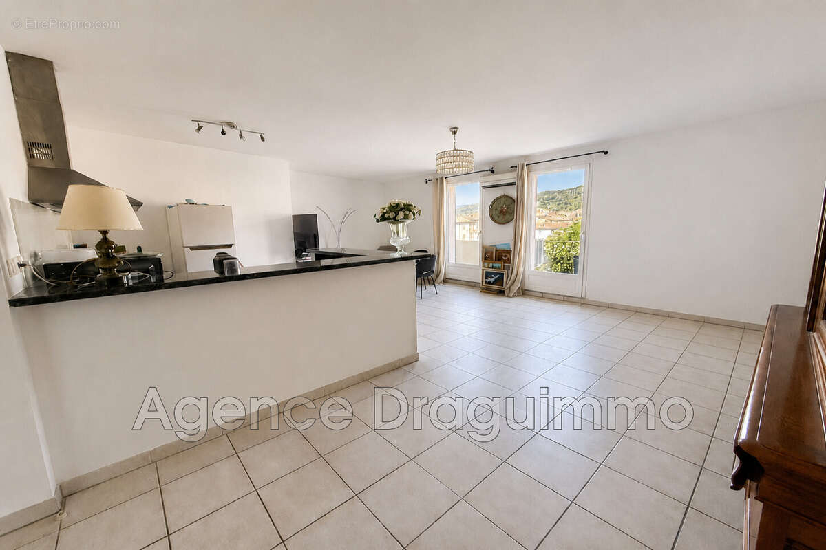 Appartement à DRAGUIGNAN