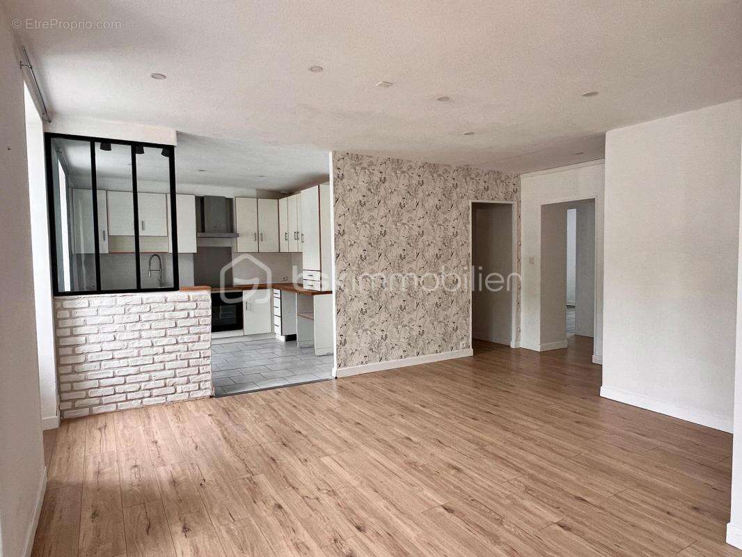 Appartement 3 chambres au calme en centre ville de Châteaulin - photo 5