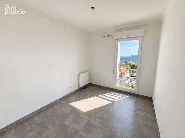 Grasse petit paris t3 avec garage - photo 10