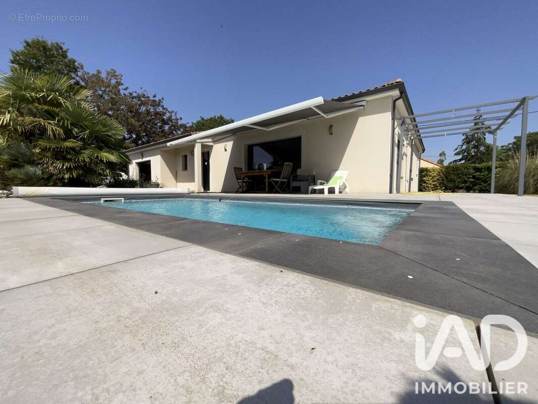 Photo 3 - Maison à VIVONNE