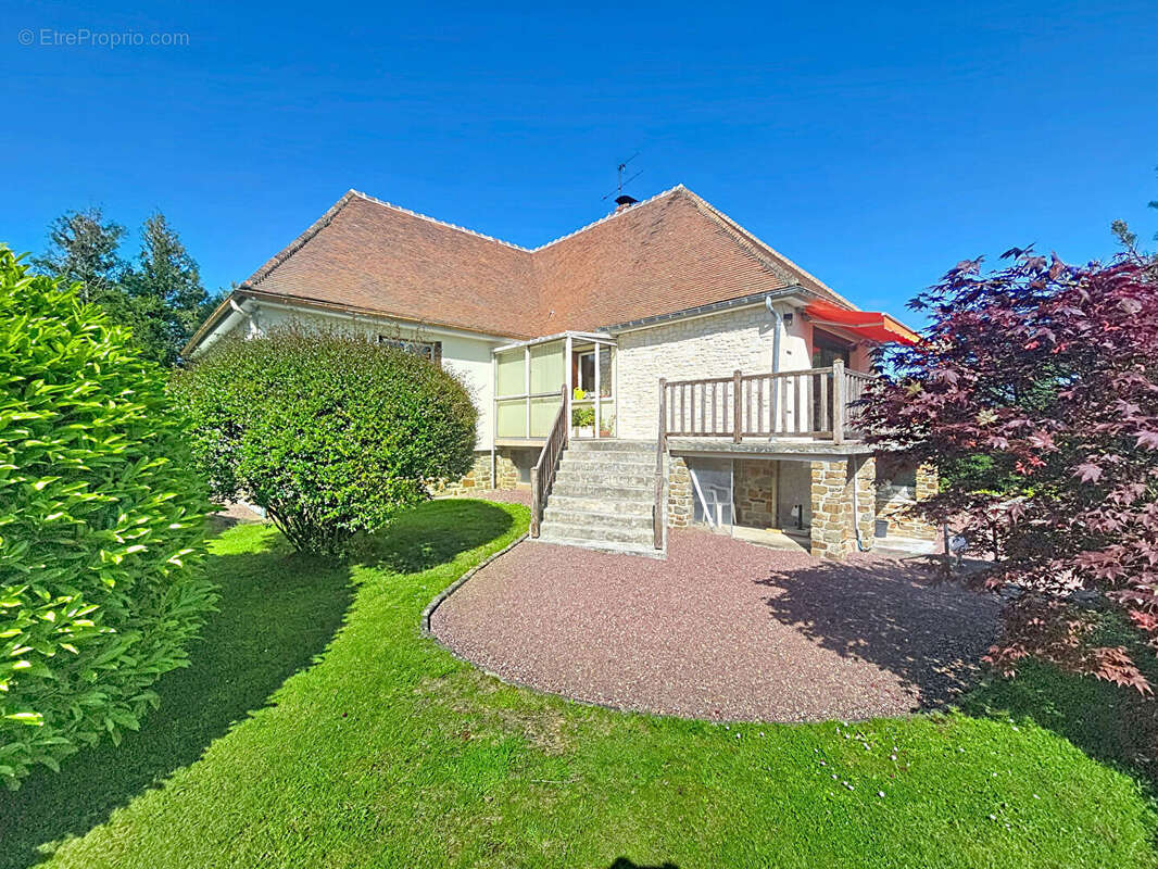 Maison à SAINT-MARTIN-AUX-CHARTRAINS