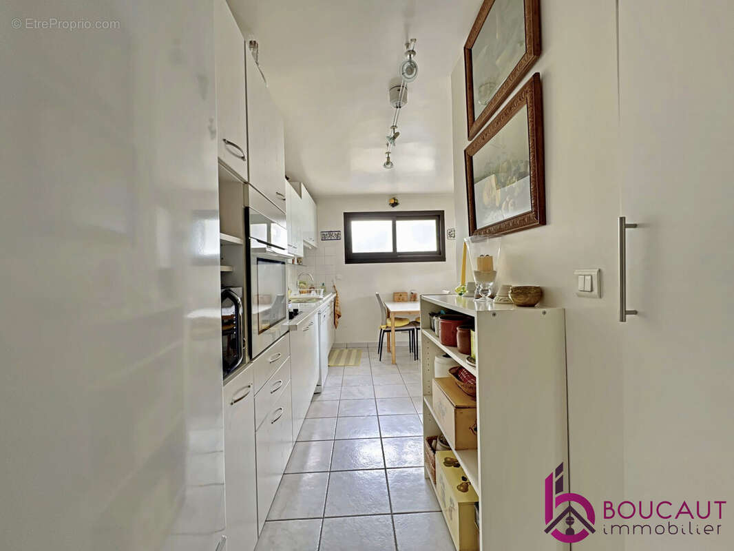 Maison 202 m² à Le Plessis-Robinson  - photo 8