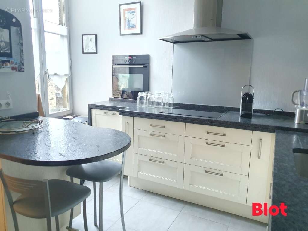 Appartement à FOUGERES