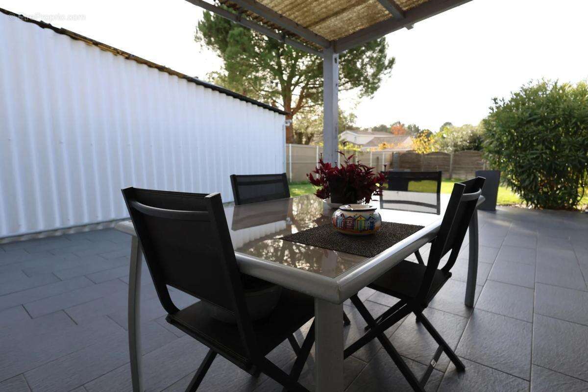 Maison à SAINT-GEORGES-DE-DIDONNE