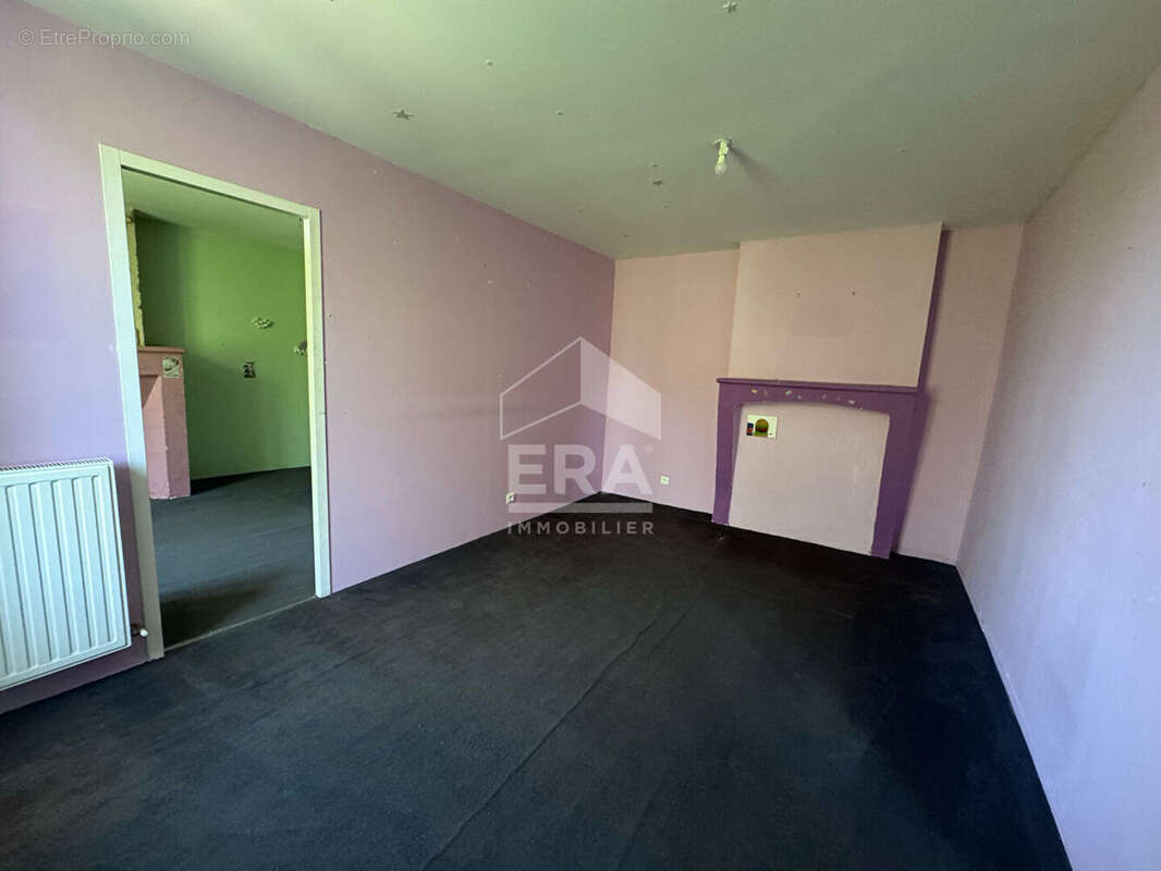 Maison de 107 m2 à Bourg - avec cour exterieur - photo 5
