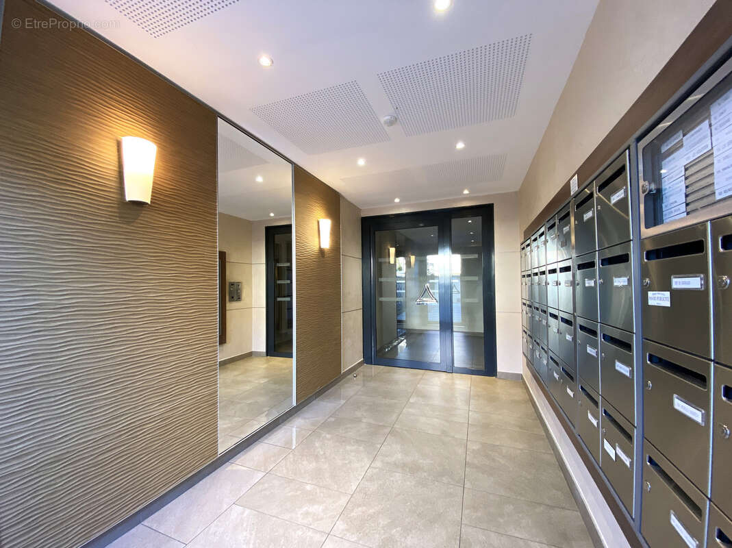 Appartement à MAGNY-LE-HONGRE