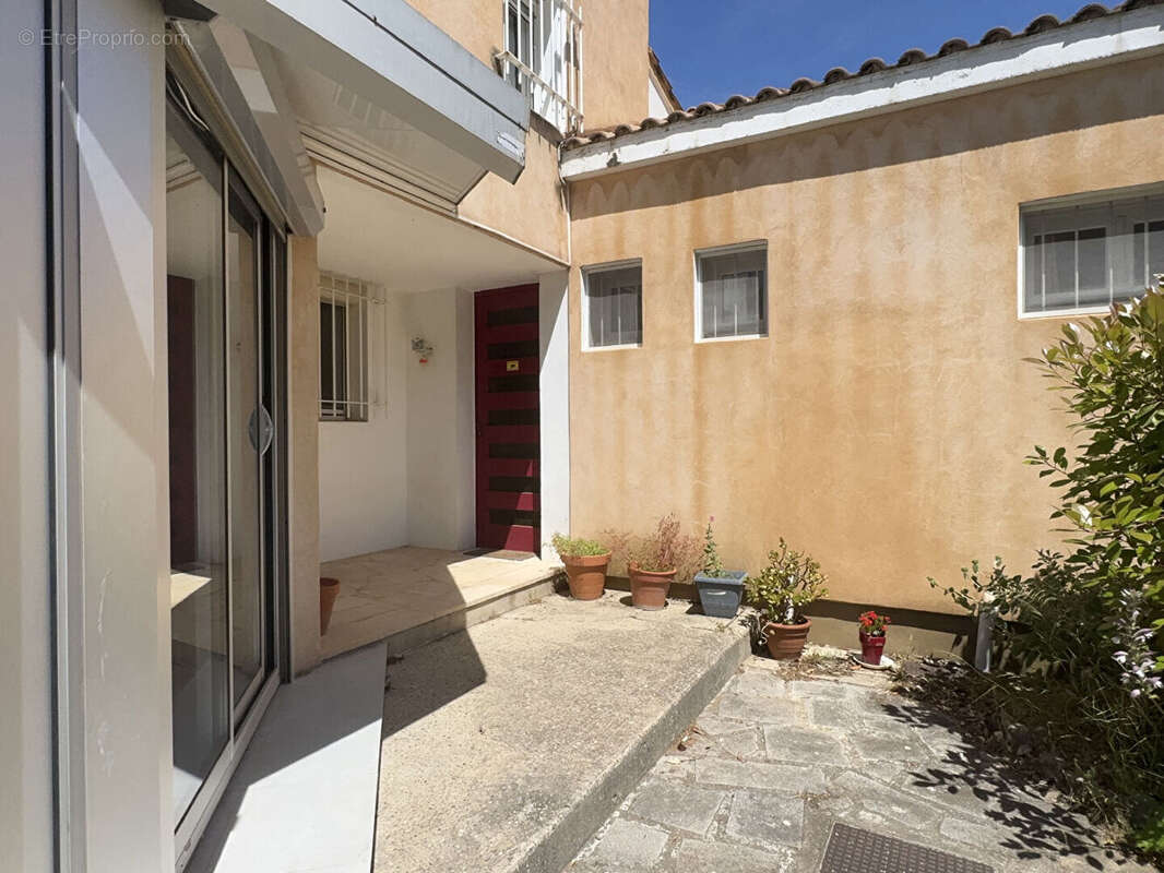 Maison à VILLENEUVE-LES-AVIGNON