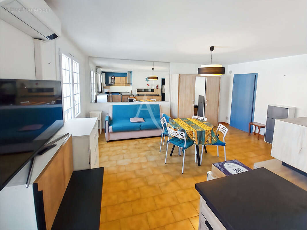 Appartement à CARQUEIRANNE