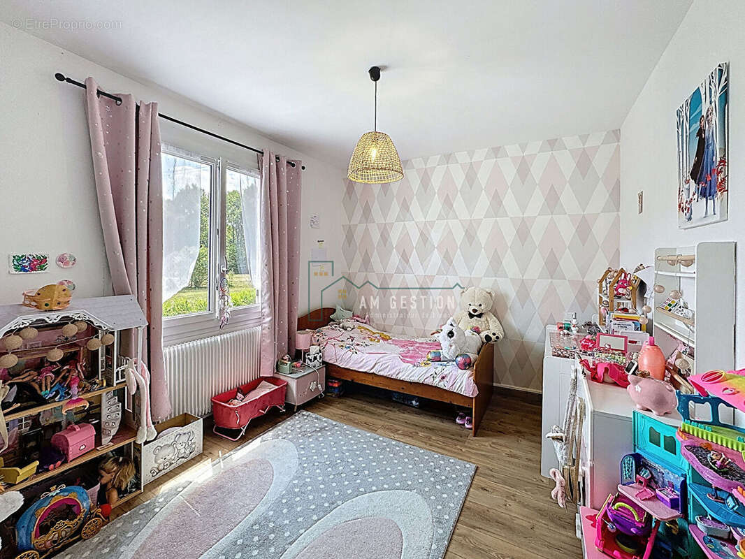 Maison à SAINT-PRIEST-TAURION