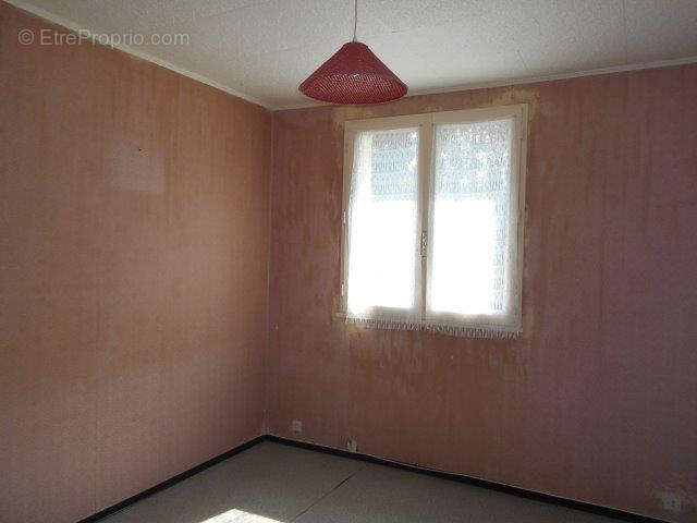 Maison familiale de plain-pied, de 86 m2 habitables, 3 chambres sur terrain de 1077 m2 - photo 10
