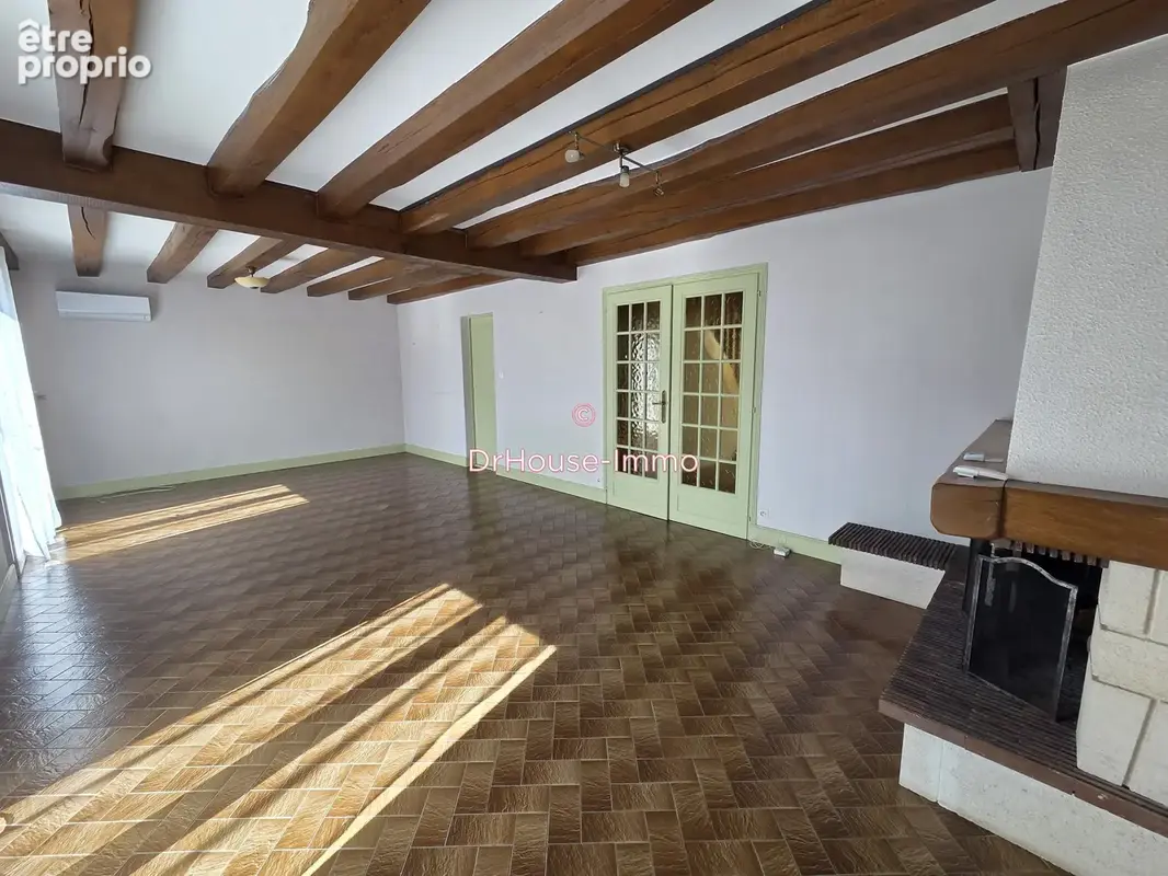 Maison 6 pièces 149 m² à vendre à Saint-Georges-Les-Baillargeaux (86130) - photo 4