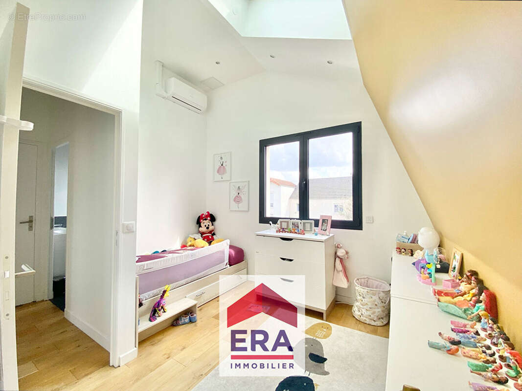 Maison à SARTROUVILLE