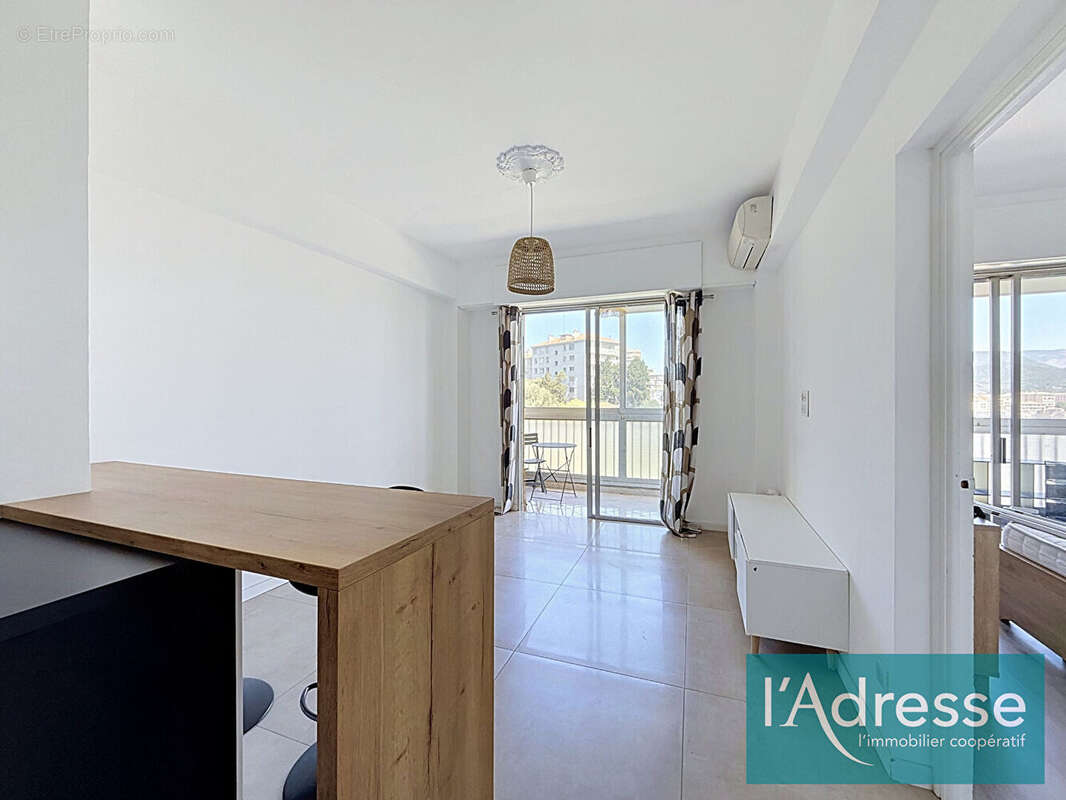 Appartement 2 pièces - secteur Laetitia - 44,58 m² avec terrasse, parking et ascenseur - photo 4