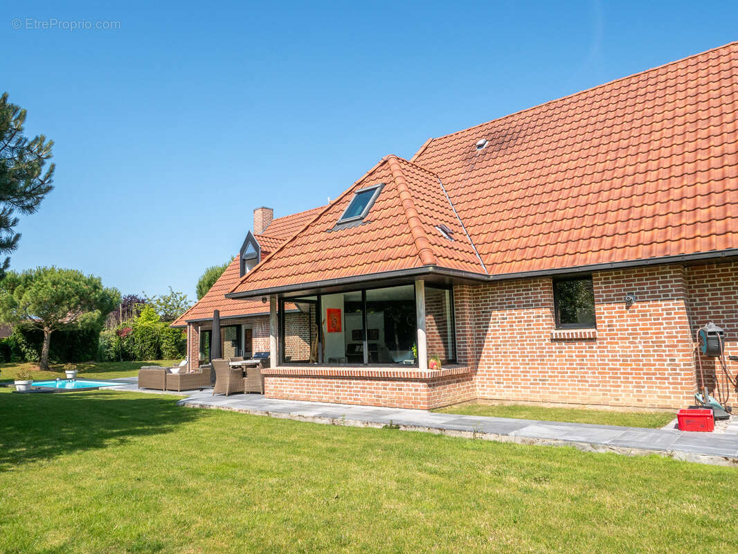 Maison à CAMPHIN-EN-PEVELE