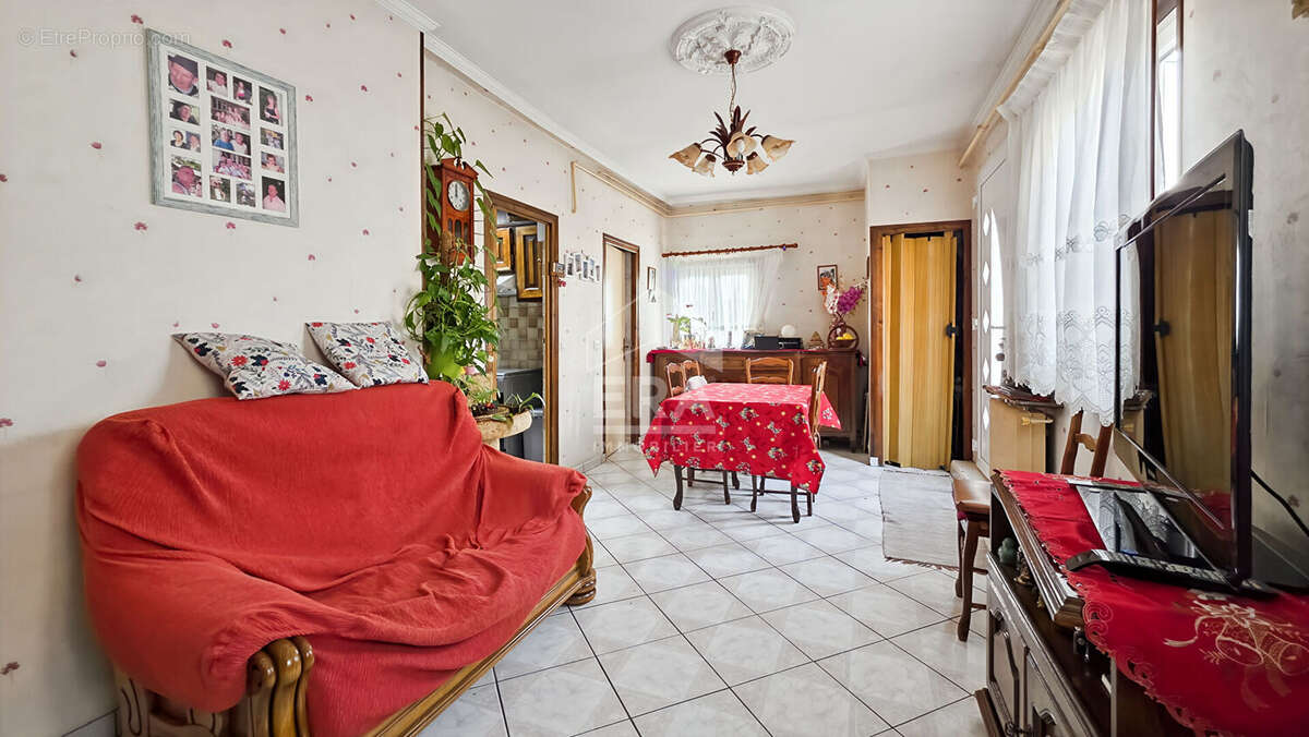 Maison à MONTREUIL
