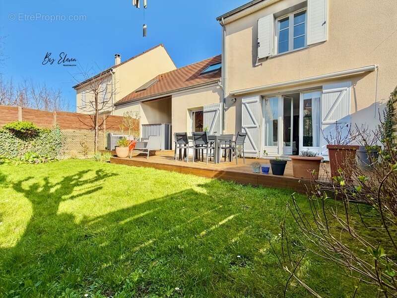 Maison à BUSSY-SAINT-GEORGES