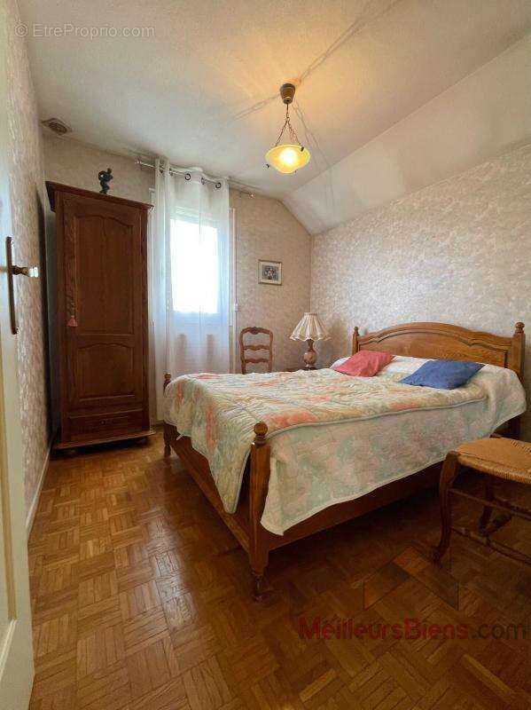 Maison à MESSIA-SUR-SORNE