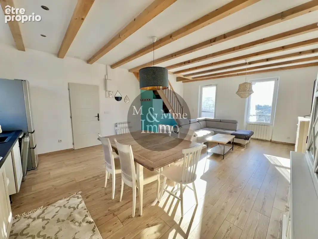 Appartement type 3 rénové au cœur du village - photo 5