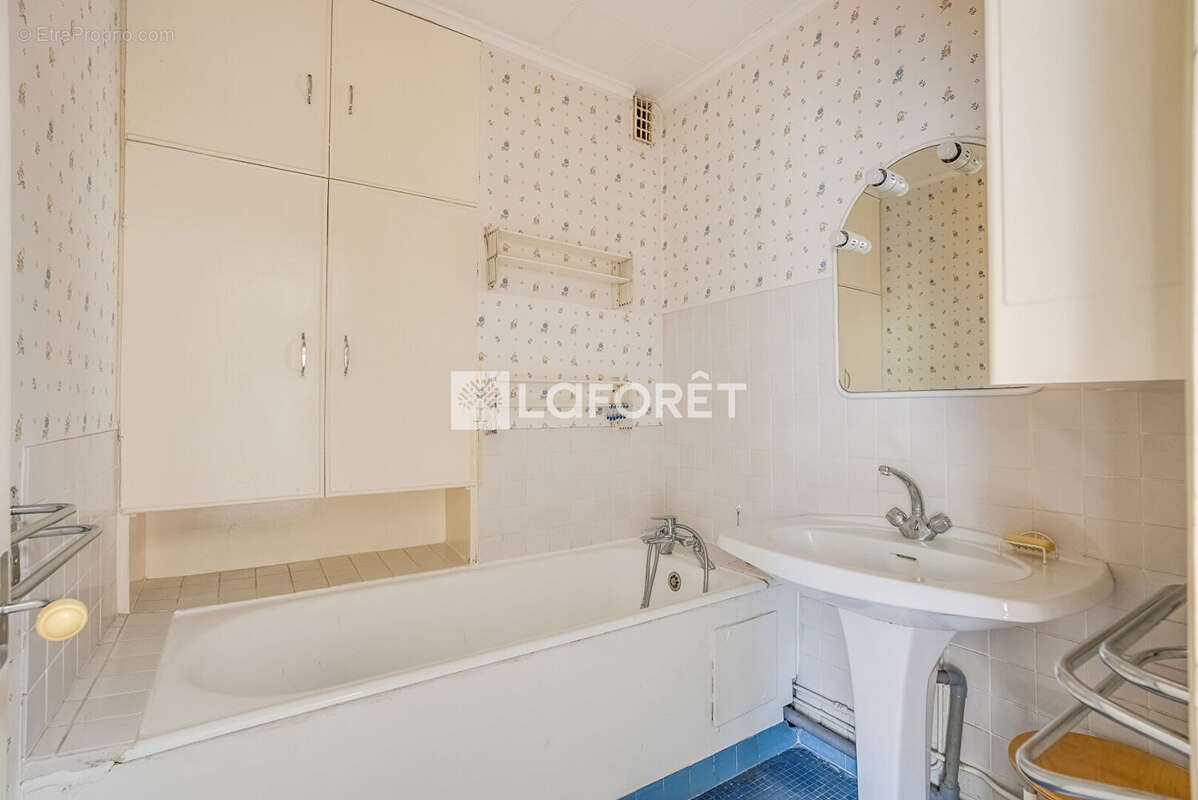 Appartement à PARIS-12E