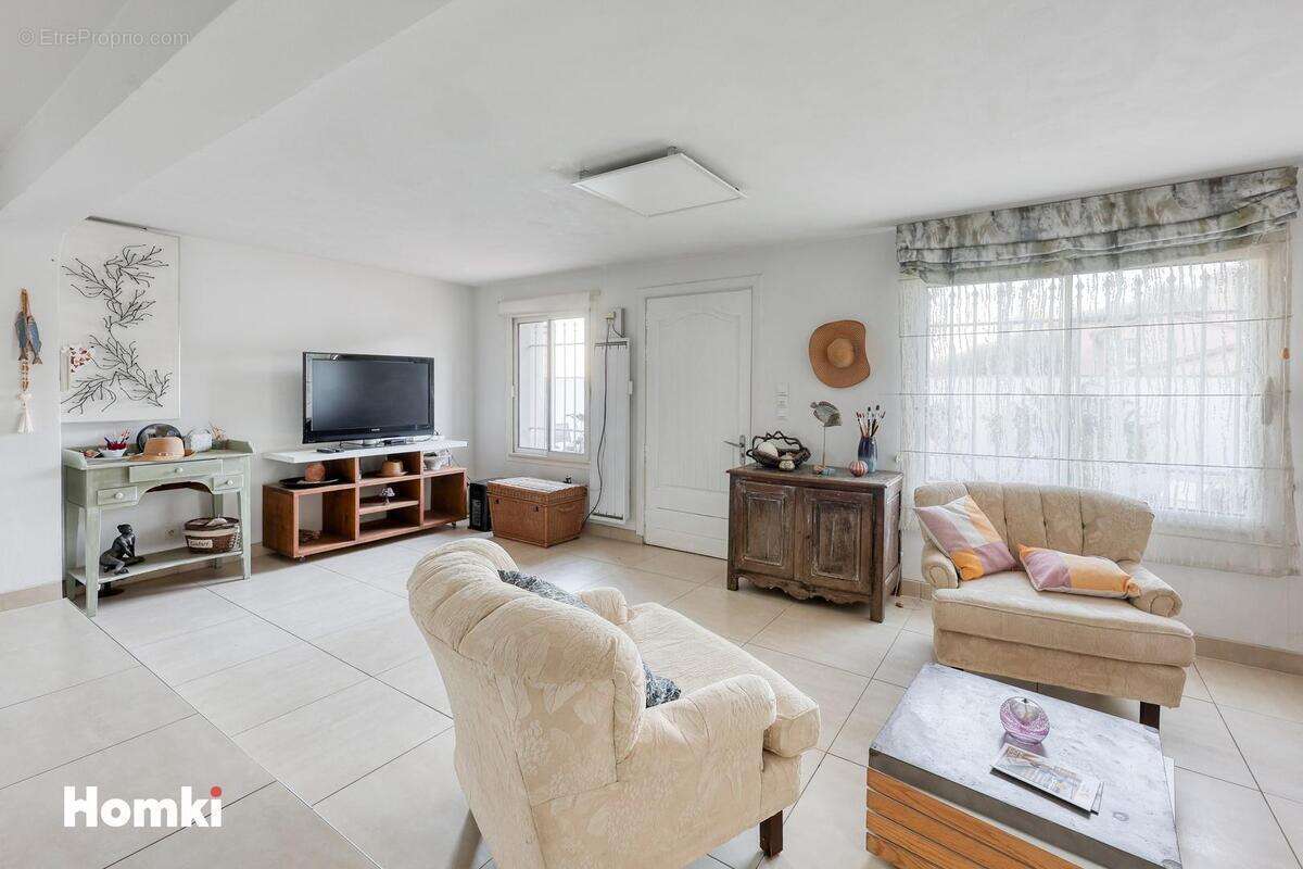 Maison à SIX-FOURS-LES-PLAGES