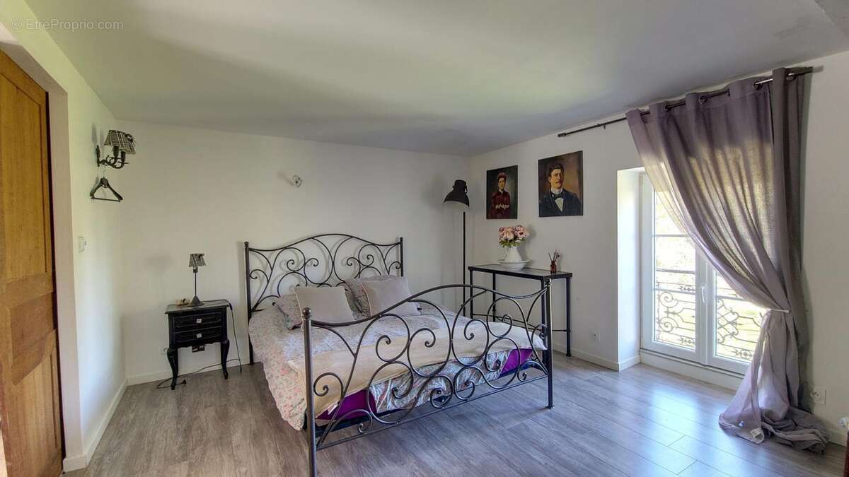 Dijon Est, Maison de caractère de 238 m², 4 chambres et terrain de 2857 m² - photo 48