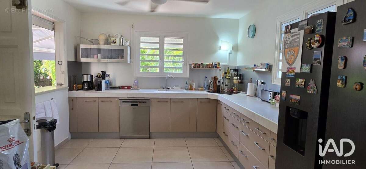 Maison 124 m² à Saint-Francois  - photo 9