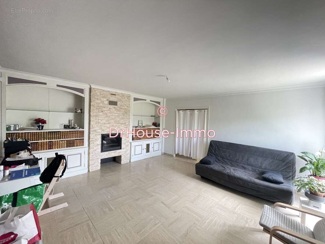 Appartement à VILLIERS-SUR-ORGE